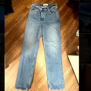 Abercrombie 90’s straight ultra high rise jeans